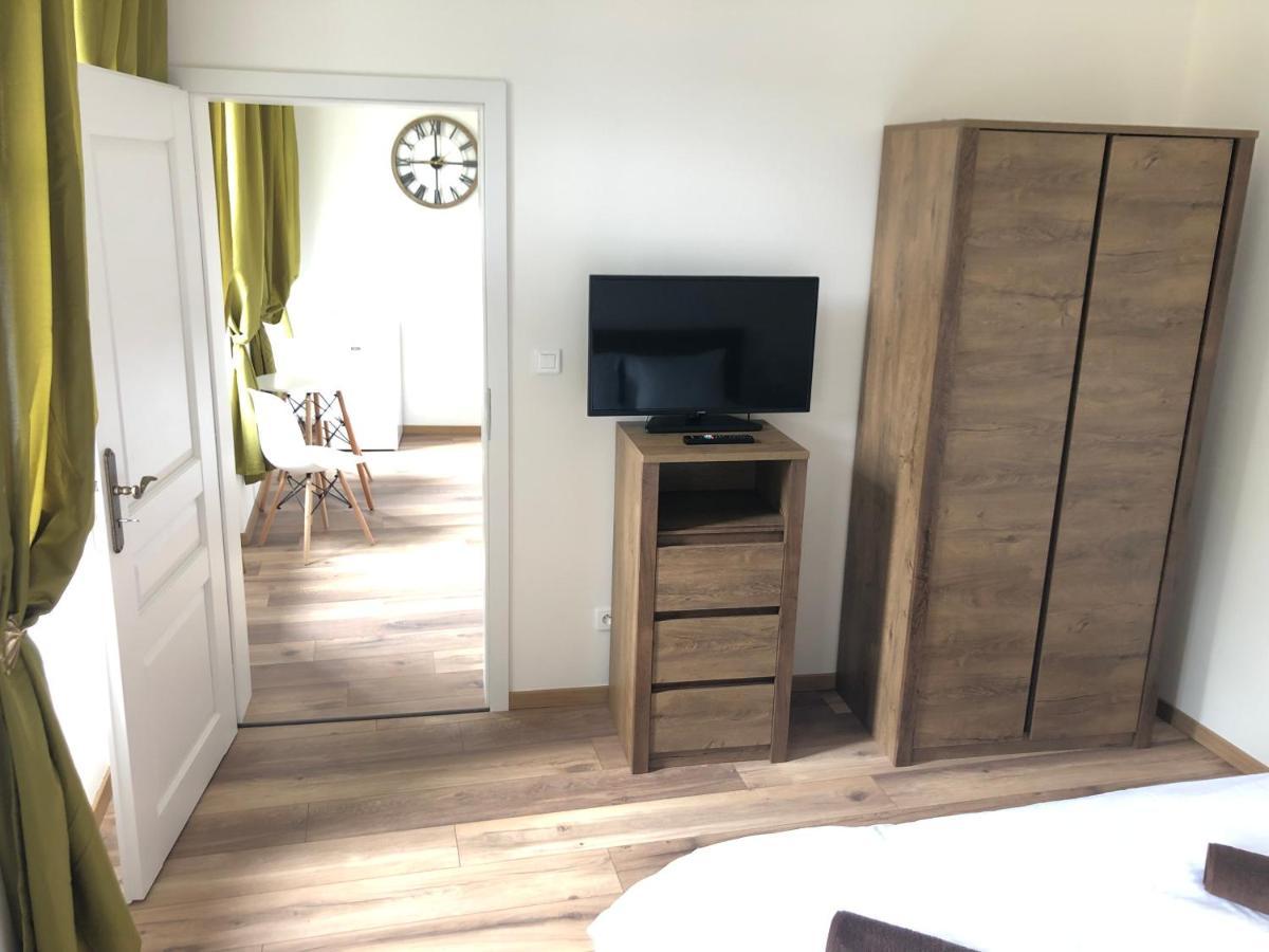 Egrensis Apartments ロケト エクステリア 写真