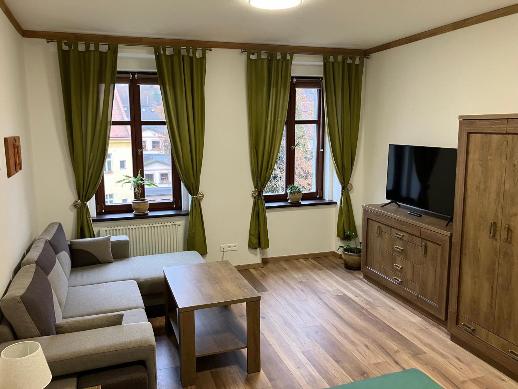 Egrensis Apartments ロケト エクステリア 写真